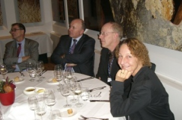 20121031_forum_dinner_033_ear