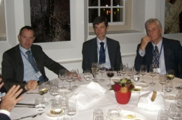 20121031_forum_dinner_018_ear