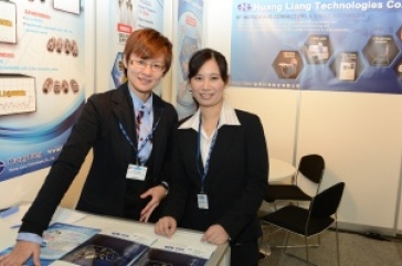 20121030_eumw_exhibit_021_sa